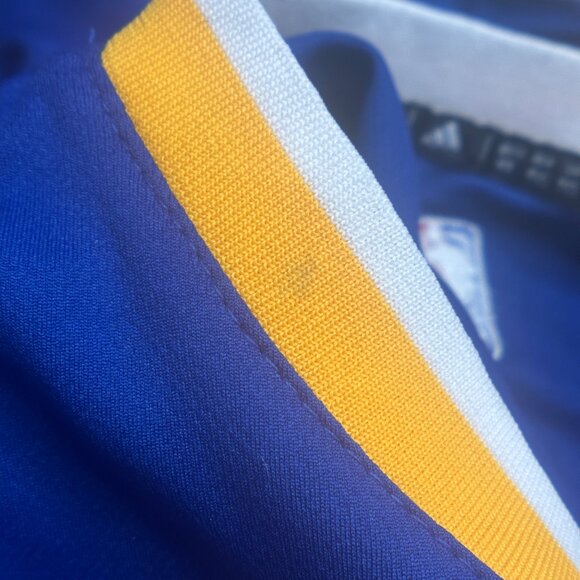 EUC Adidas NBA Golden State Warriors Stephen Curry #30 Jersey Youth XL (18/20) - Picture 6 of 15